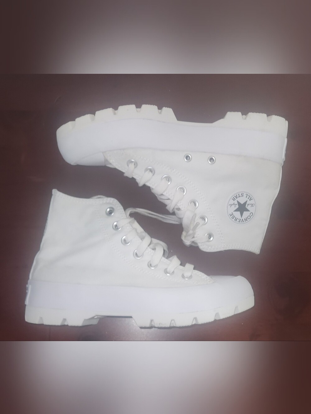 Converse Canvas Women’s White All Star Lug Sole Chunky High-Top Sneakers Size 6